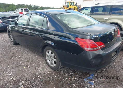 2009 Toyota Avalon Xl z USA, uszkodzony, nr VIN 4T1BK36B79U347940